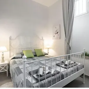 Trastevere Rome's Heart Charming & Cozy Apartamento